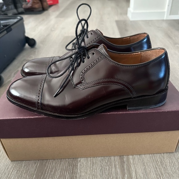 Johnston & Murphy Bradford Cap Toe Dress Shoes - Picture 3 of 4